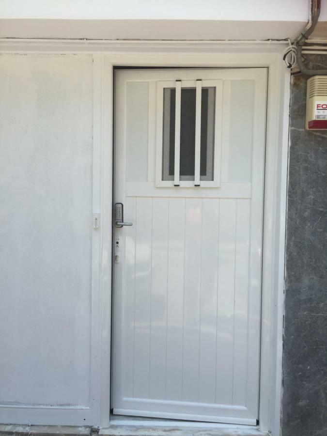 Loutraki Hostel Екстериор снимка